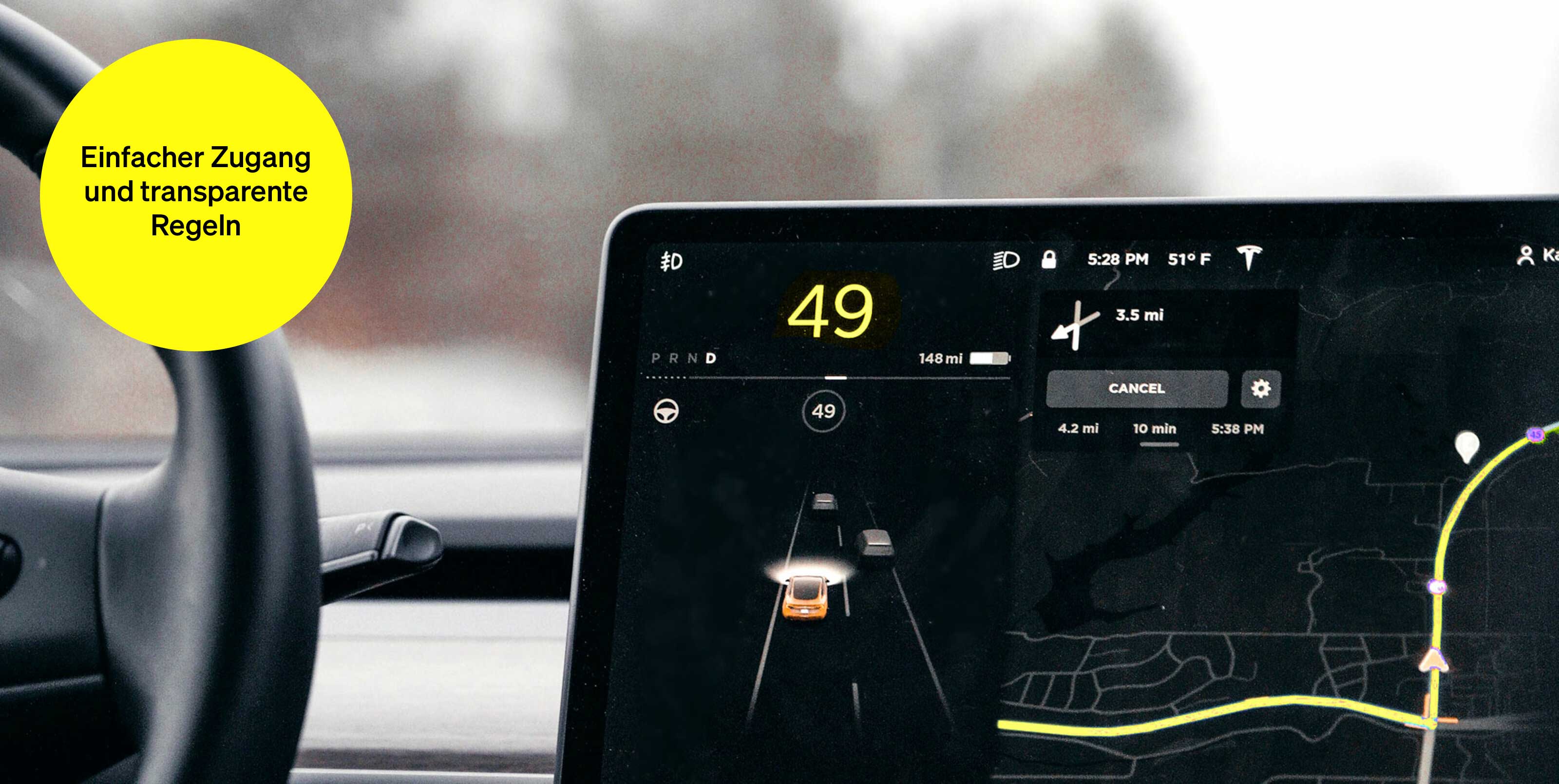 Navigationssystem im Auto – Textbaustein in runder Kachel: Einfacher Zugang und transparente Regeln